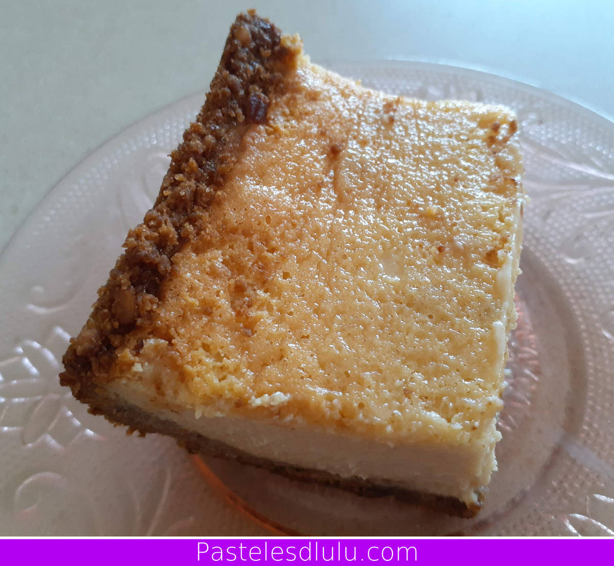 Photo of a cheesecake slice
